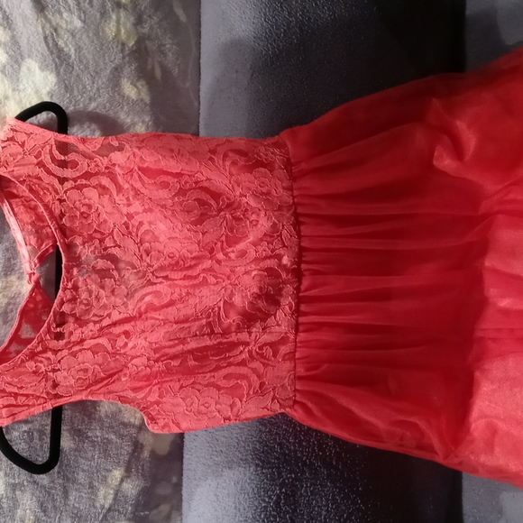 Juno Dress Collection - Picture 1 of 7